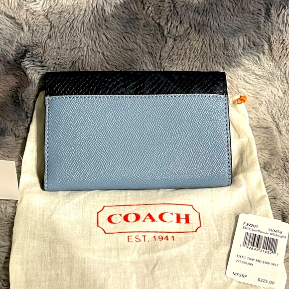 ❌SOLD❌ Coach Wallet blue and black, silver hardware. Used once in new condition. - Picture 2 of 7